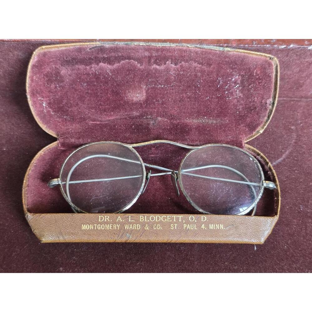 Vintage 1930s Engraved Silver-Tone Round Windsor Spectacles - Detailed Filigree